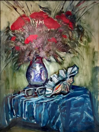 Virágcsendélet kagylóval és napszemüveggel